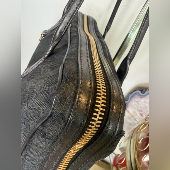Gucci Black Canvas Shoulder Bag with GG Monogram - Picture 6 of 15